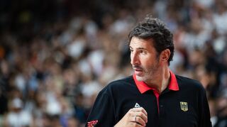 Aus dem Krankenhaus raus: Basketball-Trainer Mumbru.