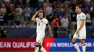 Deutschland kann trotz der Niederlage in der Slowakei noch Gruppensieger werden.