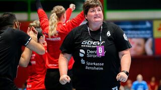 Geschafft: Nach dem Auftaktsieg in Neckarsulm freut sich Trainerin Ilka Fickinger mit den Flames auf das erste Heimspiel am Samstag gegen Göppingen.