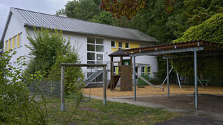 Die Kommunale Kindertagesstätte in Lampertheim-Rosengarten bleibt vorerst geschlossen, weil kein vertrauensvolles Miteinander zwischen Eltern und Erzieherinnen mehr möglich scheint.