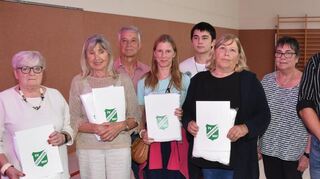 Ehrung langjähriger Mitglieder beim Helferfest des TV-Einhausen, von links: Margaretha Glanzner (70 Jahre), Waltraud Herbert, Helmut Schumacher, Julia Still-Schweder (alle 40 Jahre), Manuel Lin (Freiwilliges Soziales Jahr), Ulrike Hölzel (25 Jahre), Elly Hofmeyer und Vorsitzender Torsten Hofmeyer.