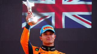 Richtig glücklich sieht Lando Norris nach Platz zwei in Monza nicht aus.