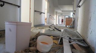 Ein Foto im vergangenen Februar zeigt den Zustand des alten Hospitals vor der Räumung. Spuren des langen Leerstands sind deutlich sichtbar.