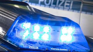 Für Hinweise aus der Bevölkerung hat die Mordkommission "Reiter" unter der Rufnummer 06151/969 - 53333 ein Hinweistelefon eingerichtet.