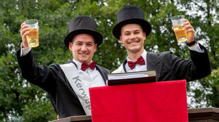 Lukas Buchner (links) und Lucas Kaffenberger waren in diesem Jahr Kerweparrer und Kerwegleckner.
