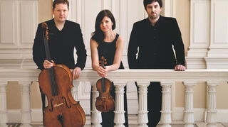 Das international gefragte Guadagnini-Trio eröffnet die Musik-Collagen an diesem Freitag (26. September) mit einem Programm rund um Clara und Robert Schumann sowie Brahms‘ H-Dur-Klaviertrio.