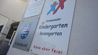 Der Kommunale Kindergarten in Rosengarten wird erst wieder öffnen, wenn die Leitungsstelle neu besetzt und ein neues Team zusammengestellt werden konnte.