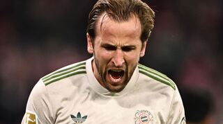 100 Tore in 104 Pflichtspielen für den FC Bayern: Harry Kane feiert seinen Rekord.