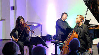 Das Guadagnini-Trio eröffnete die fünfte Auflage der Zwingenberger Musik-Collagen mit Werken von Clara und Robert Schumann sowie Johannes Brahms.
