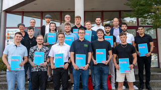 Beim Tag des Handwerkes: Die Freisprechung der Auszubildenden im Bereich Elektro.