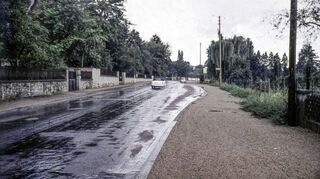 Die Darmstädter Straße 271–273 in den 1960er Jahren.