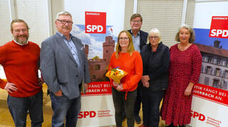 Die SPD Auerbach-Hochstädten hatte zur Mitgliederversammlung eingeladen. Unser Bild zeigt die Kandidaten für den Ortsbeirat (v.li.) Stephan Gropp, Ralph Stühling, Miriam Triefenbach, Rolf Schulz, Astrid Lommel-Schroth und Gaby Gäng. Es fehlen Holger Osterberg und Thorsten Schrader,
