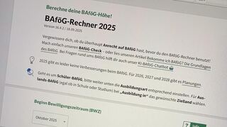 Wie viel BaföG man bekommt, verrät der BaföG-Rechner.