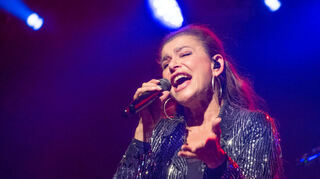 Julia Neigel bei ihrem Konzert im Bensheimer Parktheater.