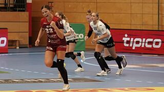 Lucie Kretzschmar (Nr.. 33) avancierte beim Sieg gegen Zwickau zur besten Flames-Torschützin.