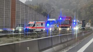 Ein Verkehrsunfall hat sich am Montagmorgen auf der A6 bei Dielheim ereignet.