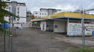 Die Waschanlage in der Bergstraße ist wieder flott. Dort hatten in den vergangenen Wochen Obdachlose campiert und für Aufregung unter den Anwohnern gesorgt.