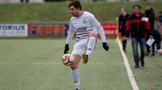 Wegen einer Wadenverletzung kann Constantin Renner derzeit nicht für den FC 07 aufs Feld; stattdessen ist er überraschend in der Trainerrolle gefordert.