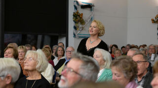 Sopranistin Gundula Simon vom Staatstheater Darmstadt machte als Eliza aus dem Musical My Fair Lady den ganzen Saal zu ihrer Bühne.