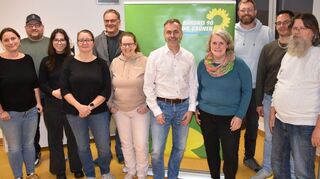 Das Team von Bündnis 90 / Die Grünen aus Einhausen für die Kommunalwahl 2026, v.l., Hanna Blumenschein, Sven Lautenschläger, Lea May, Sylvia Neumann, Volker Koch, Sonja Bethke-Jehle, Roger Kaschek, Hildegard Osterholt, Christian Frunzke-Wihler, Kai Frunzke, Michael Reeg.