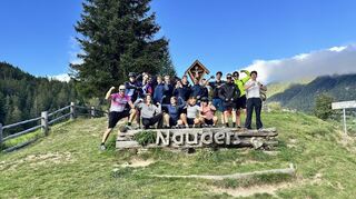 Glückliche Gesichter nach dem Anstieg nach Nauders.
