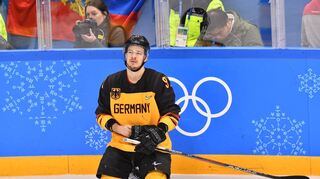 Bekommt der langjährige DEB-Kapitän Moritz Müller noch einmal die Chance, bei Olympia mit NHL-Cracks auf dem Eis zu stehen?