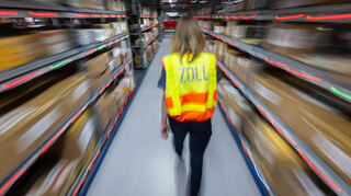 Der Zoll rechnet damit, dass alleine am Flughafen Frankfurt in diesem Jahr 400 Millionen Pakte ankommen.