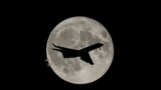 Es könnten bald Tausende Flüge gestrichen werden.