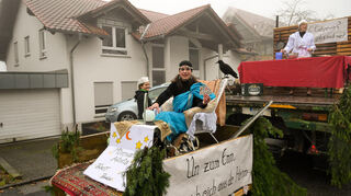 Kartenleserin Minerwa Astoria warf mit Tarot und Pendeln einen Blick in die Zukunft.