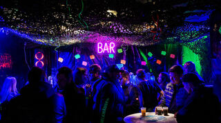 Beim Kerwetanz in Kolmbach unterhielt die Band Freibier Odenwald die Gäste.