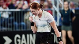 Tennisspielerin Ella Seidel holt für Deutschland im Billie Jean King Cup gegen die Türkei den ersten Sieg.