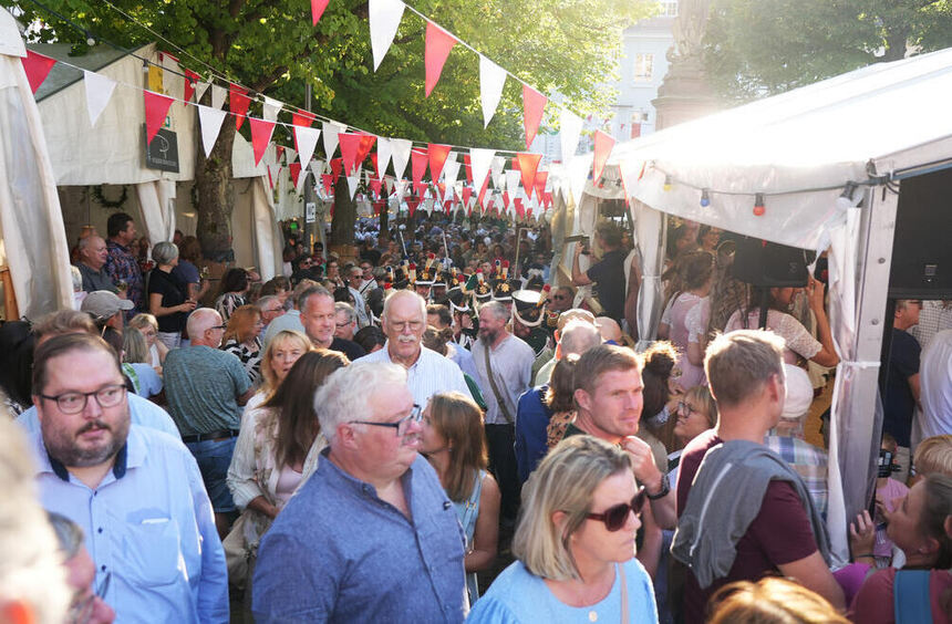 Viele Besucher, wenige Zwischenfälle: Bensheimer Winzerfest bleibt ...