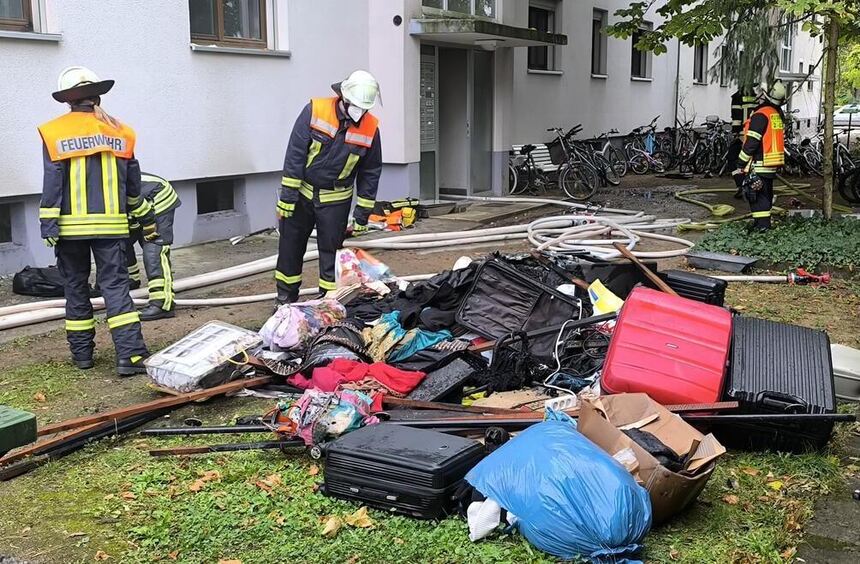 Current: Major fire brigade operation on Hermann-Löns-Straße in ...