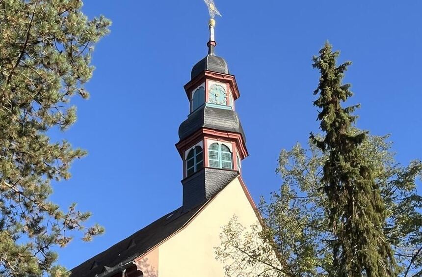 Lorsch fair: Church bells ring for minutes late Monday evening