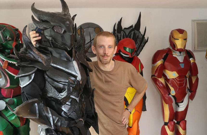 Batman, Iron Man, and R2-D2: This Odenwald resident builds superheroes