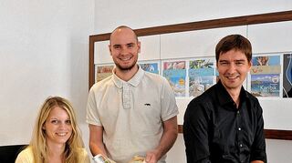 <p>Das Personal des Reisecentrums Oster mit (v.l.) Vanessa Meierhöfer, Kai Stemmel und Ralf Oster.</p>