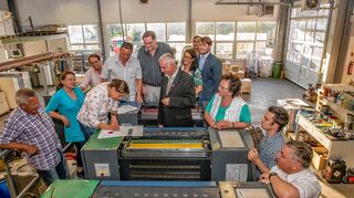 <p>Zu Besuch bei der Beedenkirchener Firma Lautertal-Druck Franz Bönsel war Bürgermeister Jürgen Kaltwasser mit Mitgliedern der Lautertaler SPD-Fraktion.</p>