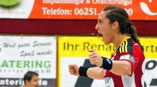 <p>Martha Logdanidou ist mit 45/23 Treffern bislang erfolgreichste Werferin der Flames. Die griechische Nationalspielerin belegt gleichzeitig Platz fünf in der aktuellen Torschützinnenliste der 2. Frauenhandball-Bundesliga.</p>